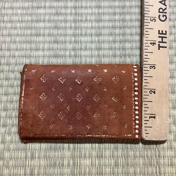 Vintage Hand Tooled Leather Stitched Tan Wallet Card Holder - Picture 6 of 9